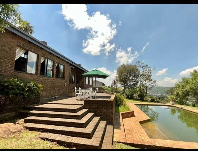 5 BEDROOM HOUSE FOR SALE IN MONDEOR